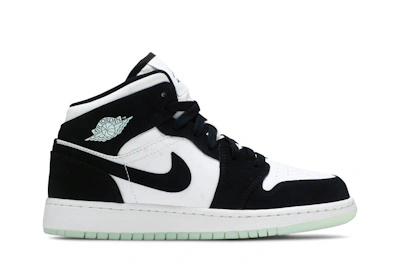 (Grade School) Air Jordan 1 Mid SE 'Glow in the Dark Panda' BQ6931-103