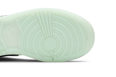 (Grade School) Air Jordan 1 Mid SE 'Glow in the Dark Panda' BQ6931-103