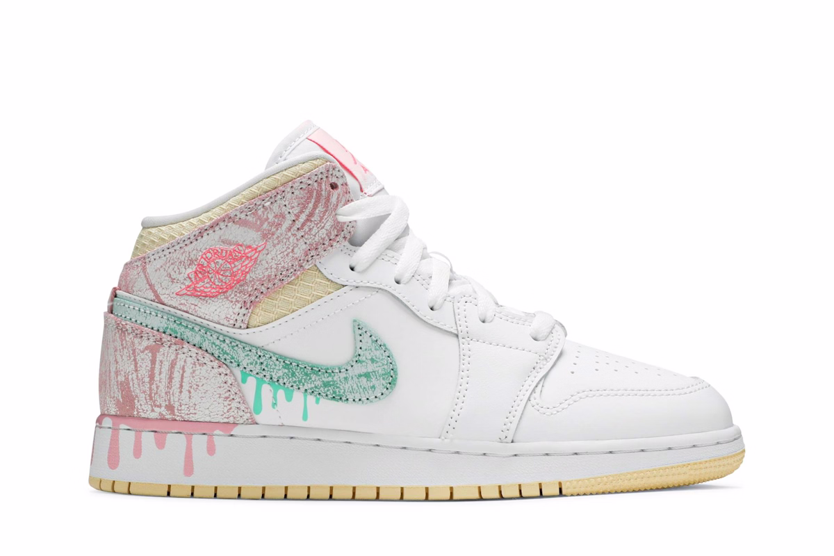 (Grade School) Air Jordan 1 Mid SE 'Ice Cream' DD1666-100