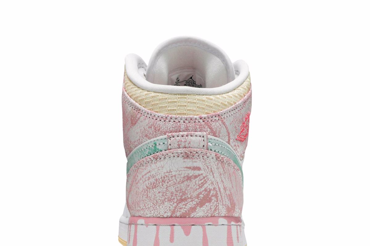 (Grade School) Air Jordan 1 Mid SE 'Ice Cream' DD1666-100