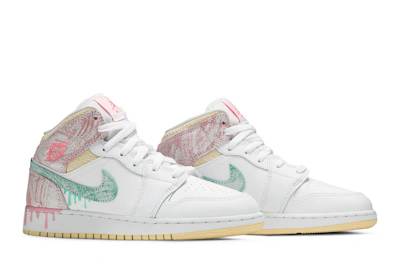(Grade School) Air Jordan 1 Mid SE 'Ice Cream' DD1666-100