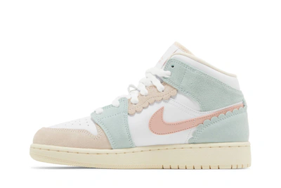 (Grade School) Air Jordan 1 Mid SE 'Pink Oxford' DZ5361-100