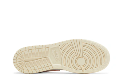 (Grade School) Air Jordan 1 Mid SE 'Pink Oxford' DZ5361-100