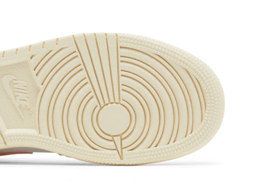 (Grade School) Air Jordan 1 Mid SE 'Pink Oxford' DZ5361-100