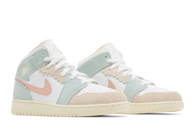 (Grade School) Air Jordan 1 Mid SE 'Pink Oxford' DZ5361-100