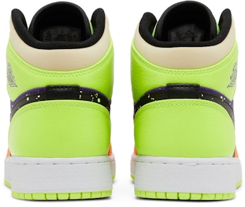 (SD) Air Jordan 1 Mid SE 'Volt Vivid Orange' FD8795-700 Details for (SD) Air Jordan 1 Mid SE 'Volt Vivid Orange' FD8795-700