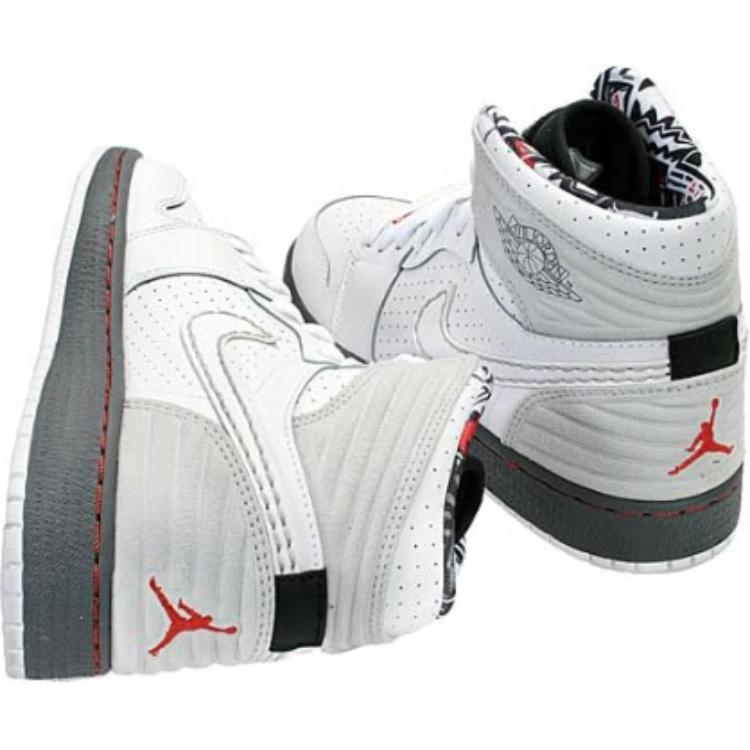 Shop (초등학생) 에어 조던 1 레트로 93 '벅스 버니' 580515-107