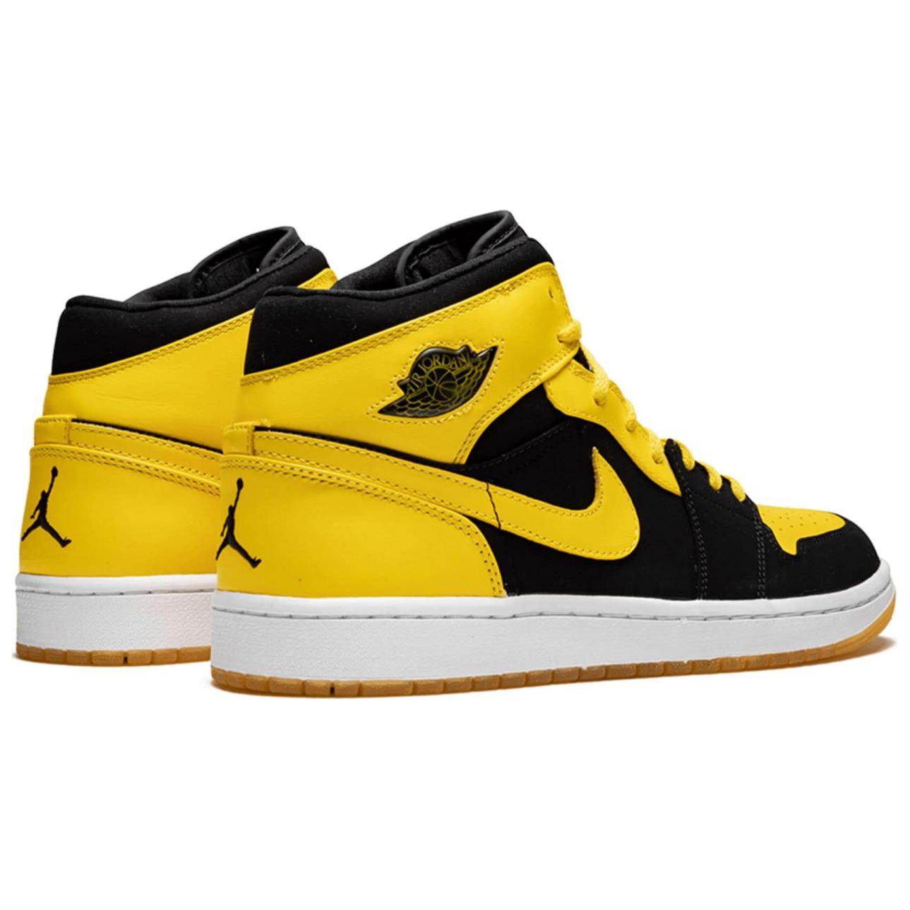 Shop (大童款) Air Jordan 1 复刻版 '新爱' 307383-071