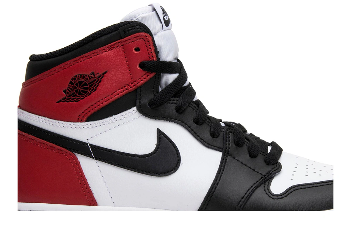 (Grade School) Air Jordan 1 Retro BG 'Black Toe' 2016 575441-125