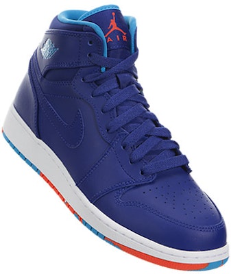 (小童鞋) Air Jordan 1 复刻高帮 '深蓝皇家' 705300-433 Lookbook (小童鞋) Air Jordan 1 复刻高帮 '深蓝皇家' 705300-433