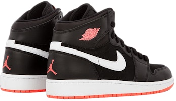 (Azar Escolar) Air Jordan 1 Retro High GG 'Negro Lava Caliente' 332148-028 Lookbook (Azar Escolar) Air Jordan 1 Retro High GG 'Negro Lava Caliente' 332148-028