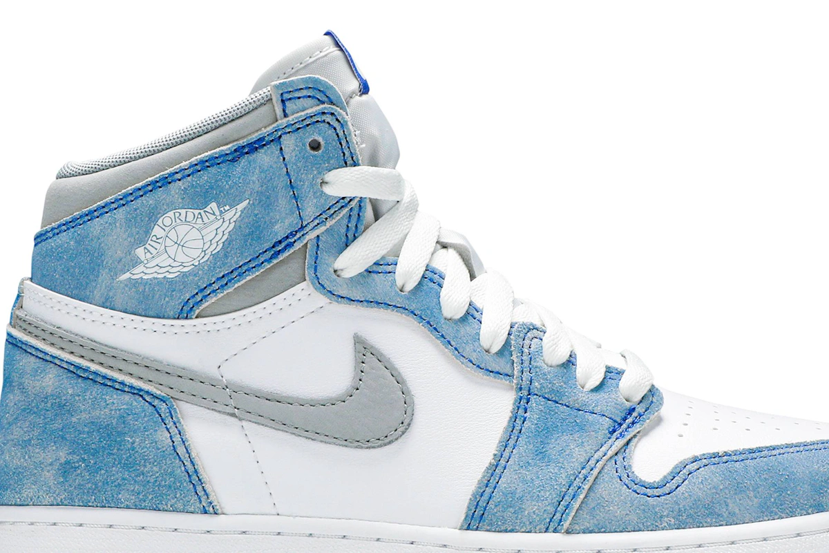 (Grade School) Air Jordan 1 Retro High OG 'Hyper Royal' 575441-402