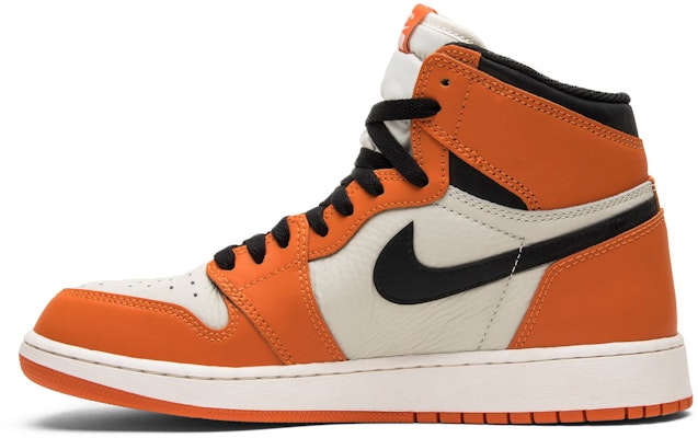 (小童款) Air Jordan 1 复刻高帮 OG '爆裂框板客场' 575441-113 Lookbook (小童款) Air Jordan 1 复刻高帮 OG '爆裂框板客场' 575441-113