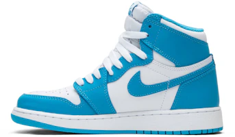 Lookbook Air Jordan 1 Retro High OG BG ''UNC'' (Grade School) Kindermaten 575441-117