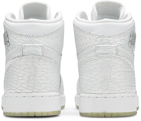 (大童款)Air Jordan 1 復刻高筒高級版 '冰霜白' 832596-100 Details for (大童款)Air Jordan 1 復刻高筒高級版 '冰霜白' 832596-100