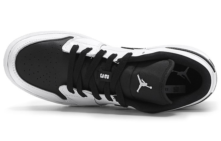 Shop (GS) 에어 조던 1 레트로 로우 '화이트 블랙' 553560-103