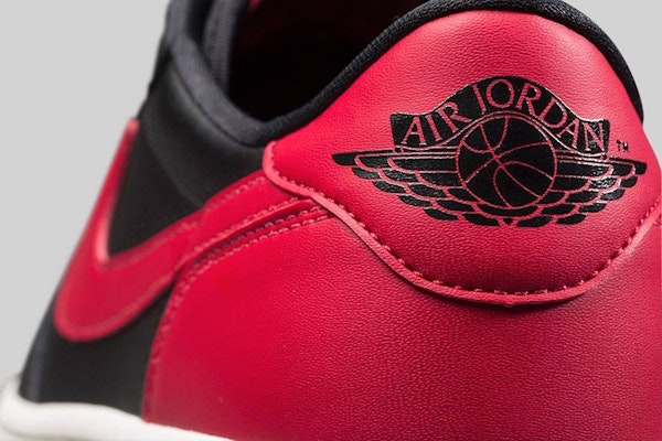 (大童款) Air Jordan 1 低帮复刻 OG 'Bred' AJ1 低帮黑红配色 709999-001 Lookbook (大童款) Air Jordan 1 低帮复刻 OG 'Bred' AJ1 低帮黑红配色 709999-001