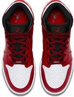 (Anak-Anak) Air Jordan 1 Retro Mid 'Chicago Gym Merah Putih' 2018 554725-605 Lookbook (Anak-Anak) Air Jordan 1 Retro Mid 'Chicago Gym Merah Putih' 2018 554725-605