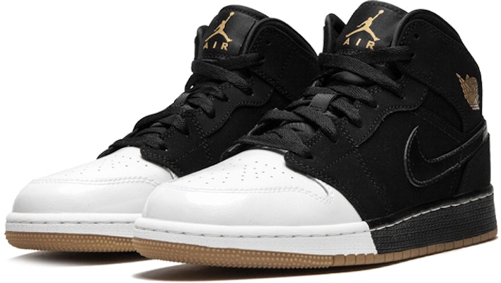 (초등학생) 에어 조던 1 레트로 미드 '골드 & 검' 555112-021 Lookbook (초등학생) 에어 조던 1 레트로 미드 '골드 & 검' 555112-021
