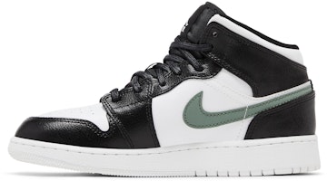 Air Jordan 1 Retro Mid (Grade School) 'Multi-Color Swoosh' - Niño / Niña 554725-052 Lookbook Air Jordan 1 Retro Mid (Grade School) 'Multi-Color Swoosh' - Niño / Niña 554725-052