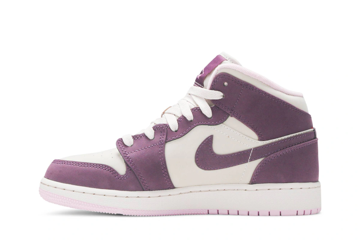 (Grade School) Air Jordan 1 Retro Mid 'Pro Purple' 555112-500
