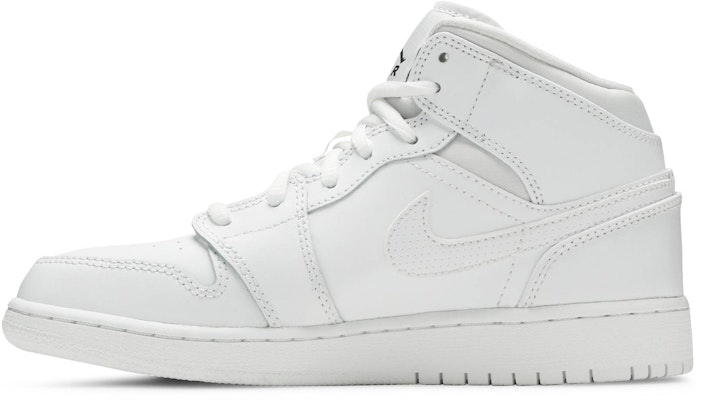(小學) Air Jordan 1 復刻中筒 '白色' 554725-110 Lookbook (小學) Air Jordan 1 復刻中筒 '白色' 554725-110