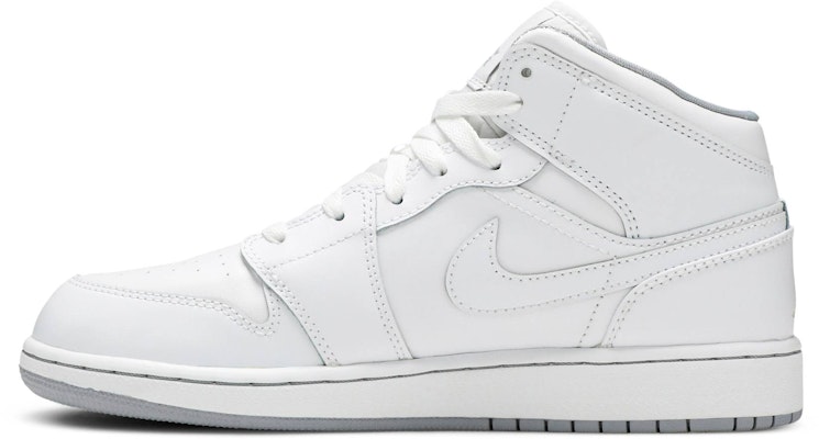 (Grade School) Air Jordan 1 Retro Mid 'White Wolf Grey' 554725-112 Lookbook (Grade School) Air Jordan 1 Retro Mid 'White Wolf Grey' 554725-112