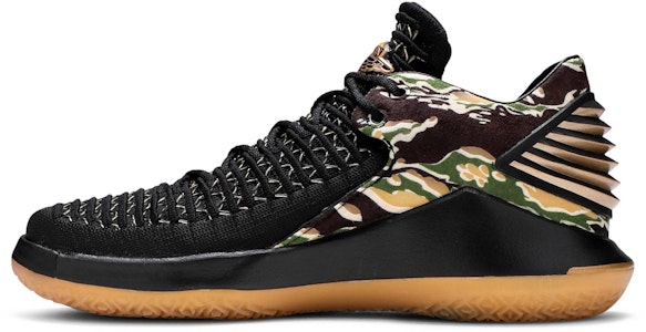 (Akas Sekolah) Air Jordan 32 Low 'Camo' AA1257-021 Lookbook (Akas Sekolah) Air Jordan 32 Low 'Camo' AA1257-021