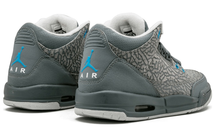 Lookbook (年級學校) Air Jordan 3 復刻版 'Cool Grey Blue Glow' 441140-015