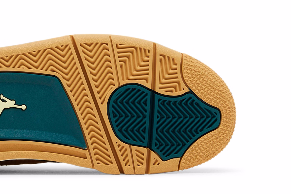 (Grade School) Air Jordan 4 'Cacao Wow' FB2214-200