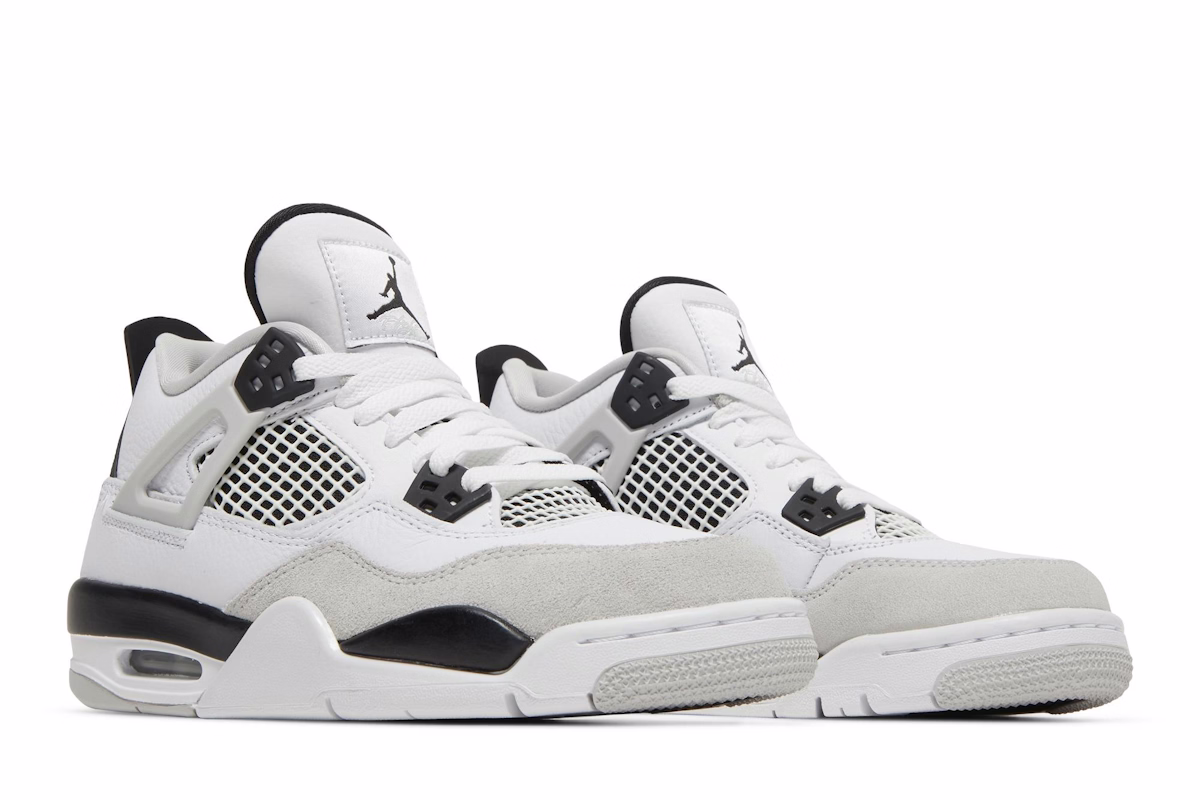 (Grade School) Air Jordan 4 Retro 'Military Black' 408452-111
