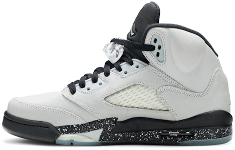 (Kanak-kanak) Air Jordan 5 Retro 'Wolf Grey' 440892-008 Lookbook (Kanak-kanak) Air Jordan 5 Retro 'Wolf Grey' 440892-008
