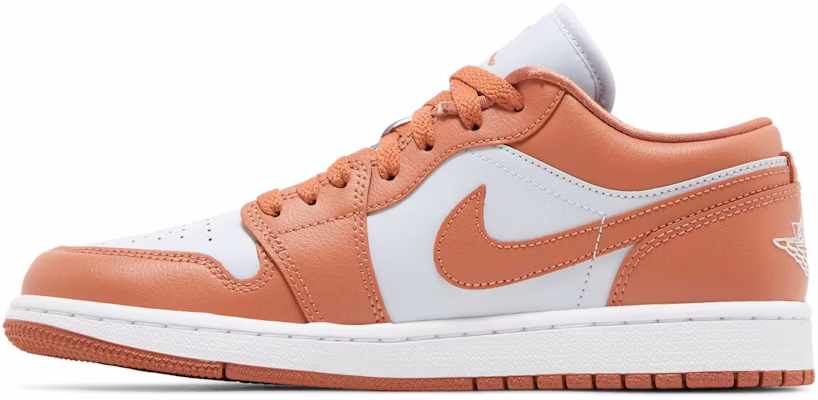 (W) (Akademi) Air Jordan 1 Rendah 'Sky Orange' DC0774-080 Lookbook (W) (Akademi) Air Jordan 1 Rendah 'Sky Orange' DC0774-080