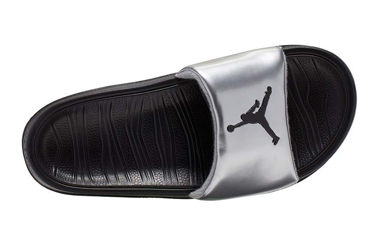 Lookbook (小学校用) エアジョーダン ブレイクスライド「メタリックシルバー/ブラック」CD5472-005 CD5472-005