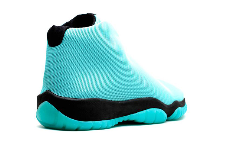 Lookbook GS エアジョーダン フューチャー GG "ブリーチドターコイズ" 685251-300