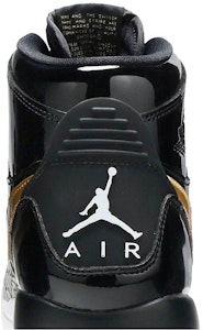 GS エアジョーダン レガシー312 "ブラック/メタリックゴールド" AT4040-007 Sizing GS エアジョーダン レガシー312 "ブラック/メタリックゴールド" AT4040-007