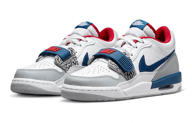 (Grade School) Air Jordan Legacy 312 Low 'White French Blue' CD9054-104 Lookbook (Grade School) Air Jordan Legacy 312 Low 'White French Blue' CD9054-104