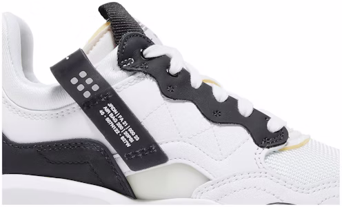 GS エア ジョーダン MA2 "ライトスモークグレー/ユニバーシティレッド" CW6594-106 Order GS エア ジョーダン MA2 "ライトスモークグレー/ユニバーシティレッド" CW6594-106