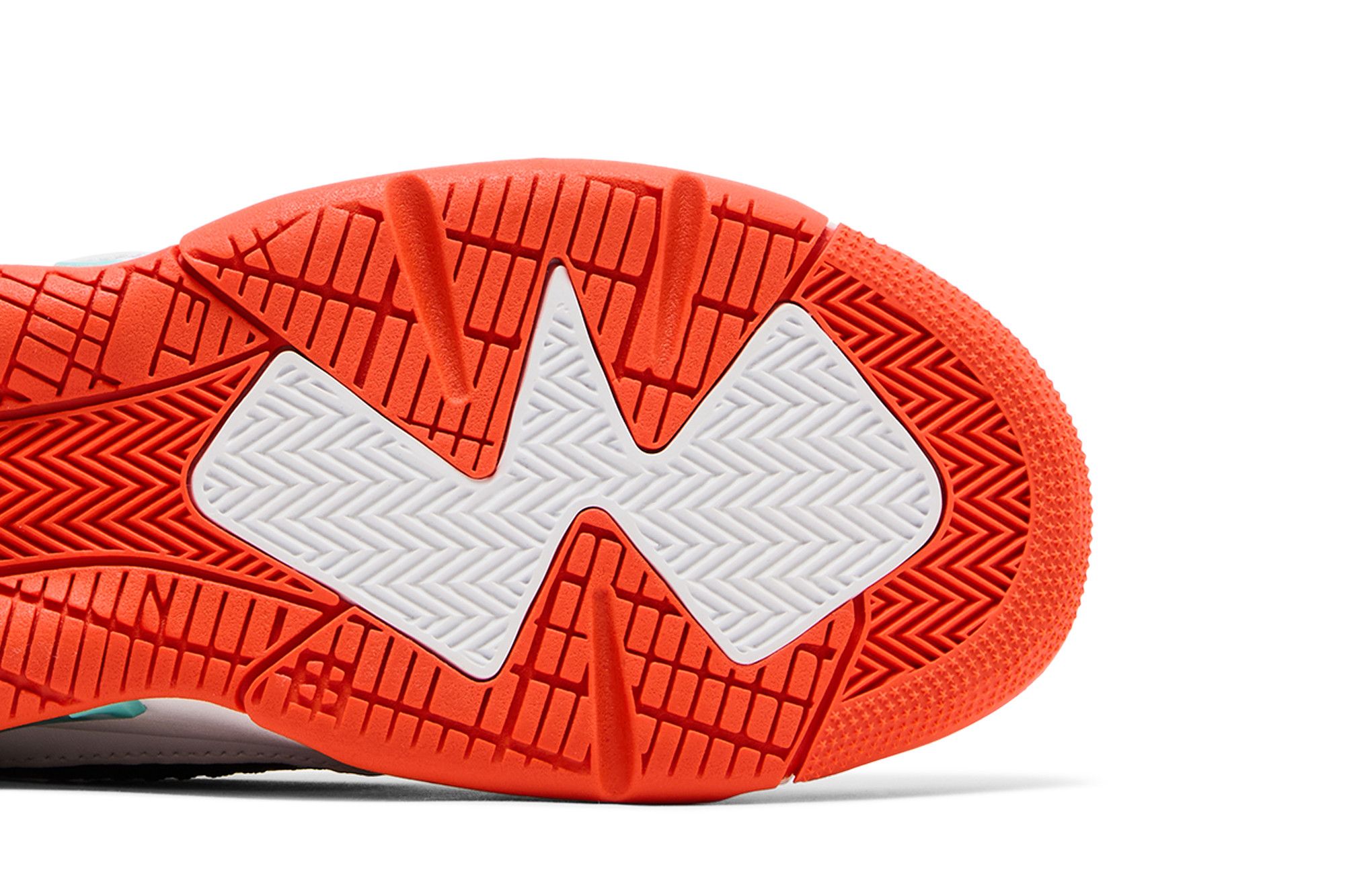 Purchase (Kanak-kanak) Air Jordan Mars 270 'Putih Hyper Violet' BQ6508-102