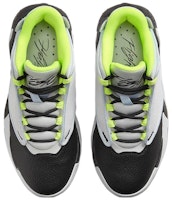 GS エア ジョーダン マックス オーラ 4 "プラチナ/ブラック/ボルト" DV3175-017 Shop GS エア ジョーダン マックス オーラ 4 "プラチナ/ブラック/ボルト" DV3175-017