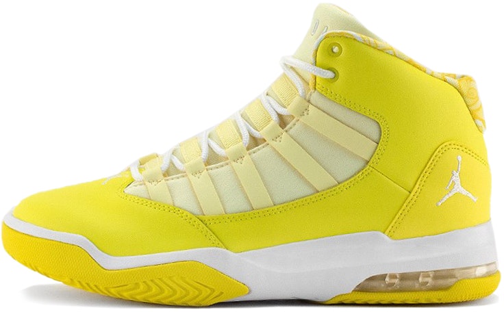 air-jordan-max-aura-dynamic-yellow-gs