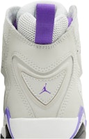 (초등학생) 에어 조던 트루 플라이트 '베이스 그레이 퍼플 베놈' 343795-052 Sizing (초등학생) 에어 조던 트루 플라이트 '베이스 그레이 퍼플 베놈' 343795-052