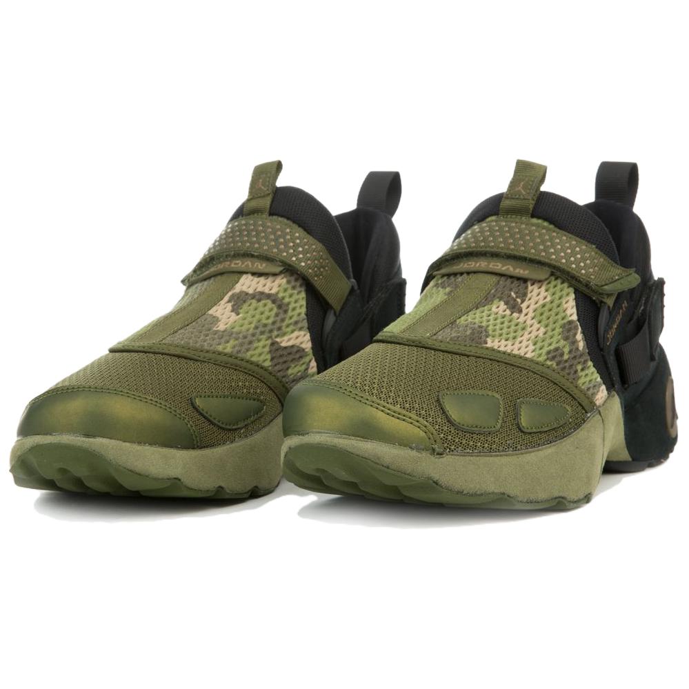 Lookbook (學齡版) Air Jordan Trunner LX '迷彩' 897997-030