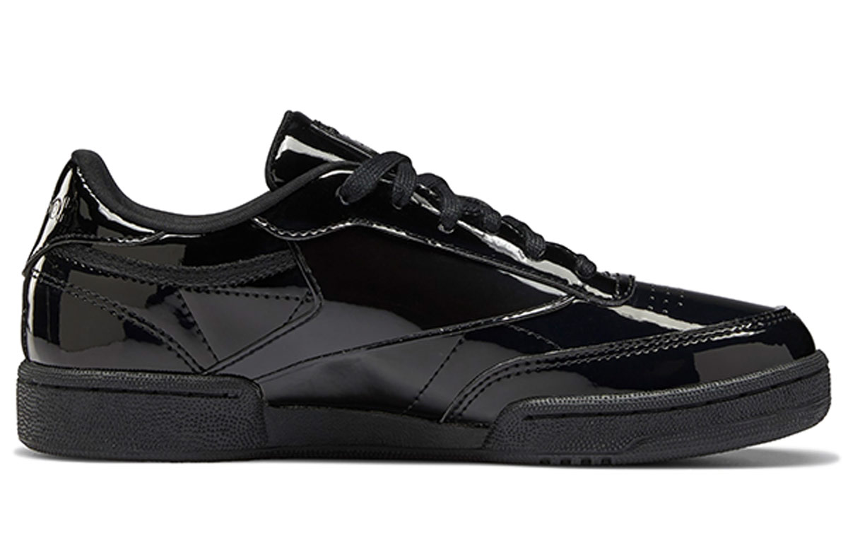 Order (Kleine Maat) Cardi B x Reebok Club C J ''Triple Black'' H02517