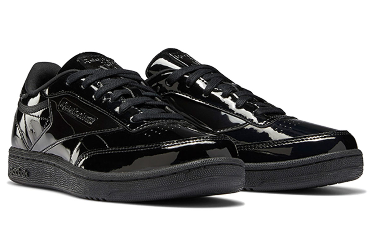 Lookbook (Kleine Maat) Cardi B x Reebok Club C J ''Triple Black'' H02517