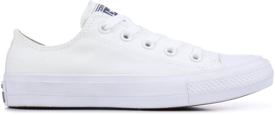 All white 2025 chuck 2 lows