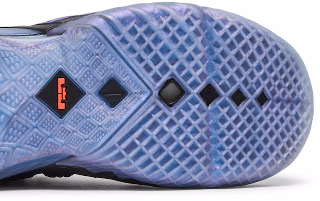 (Grade School) Kylian Mbappé x Nike LeBron 18 NRG 'The Chosen 2' CT4677-001 Purchase (Grade School) Kylian Mbappé x Nike LeBron 18 NRG 'The Chosen 2' CT4677-001