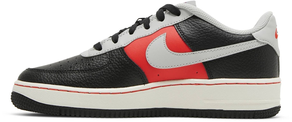 (NBA) 耐克 Air Force 1 '07 LV8 EMB '75周年 - 开拓者 (大童款) DJ9993-001 Lookbook (NBA) 耐克 Air Force 1 '07 LV8 EMB '75周年 - 开拓者 (大童款) DJ9993-001