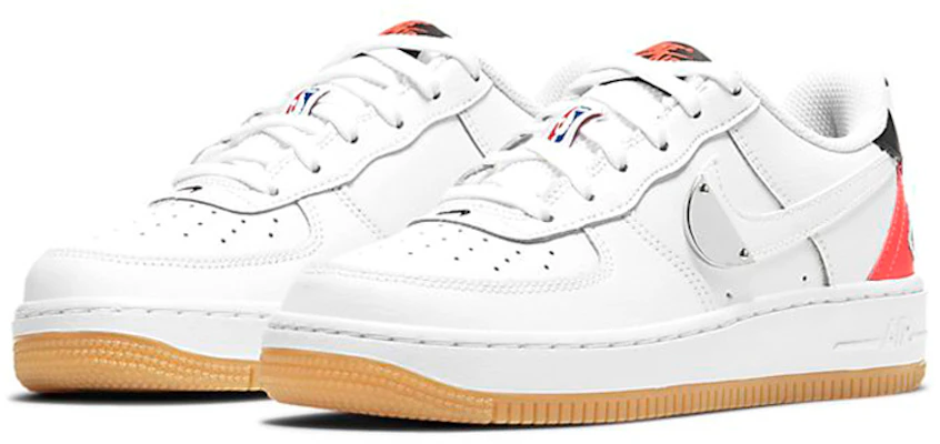 (Kanak-Kanak) NBA x Nike Air Force 1 LV8 1 HO20 'Putih Bright Crimson' CT3842-101 Lookbook (Kanak-Kanak) NBA x Nike Air Force 1 LV8 1 HO20 'Putih Bright Crimson' CT3842-101