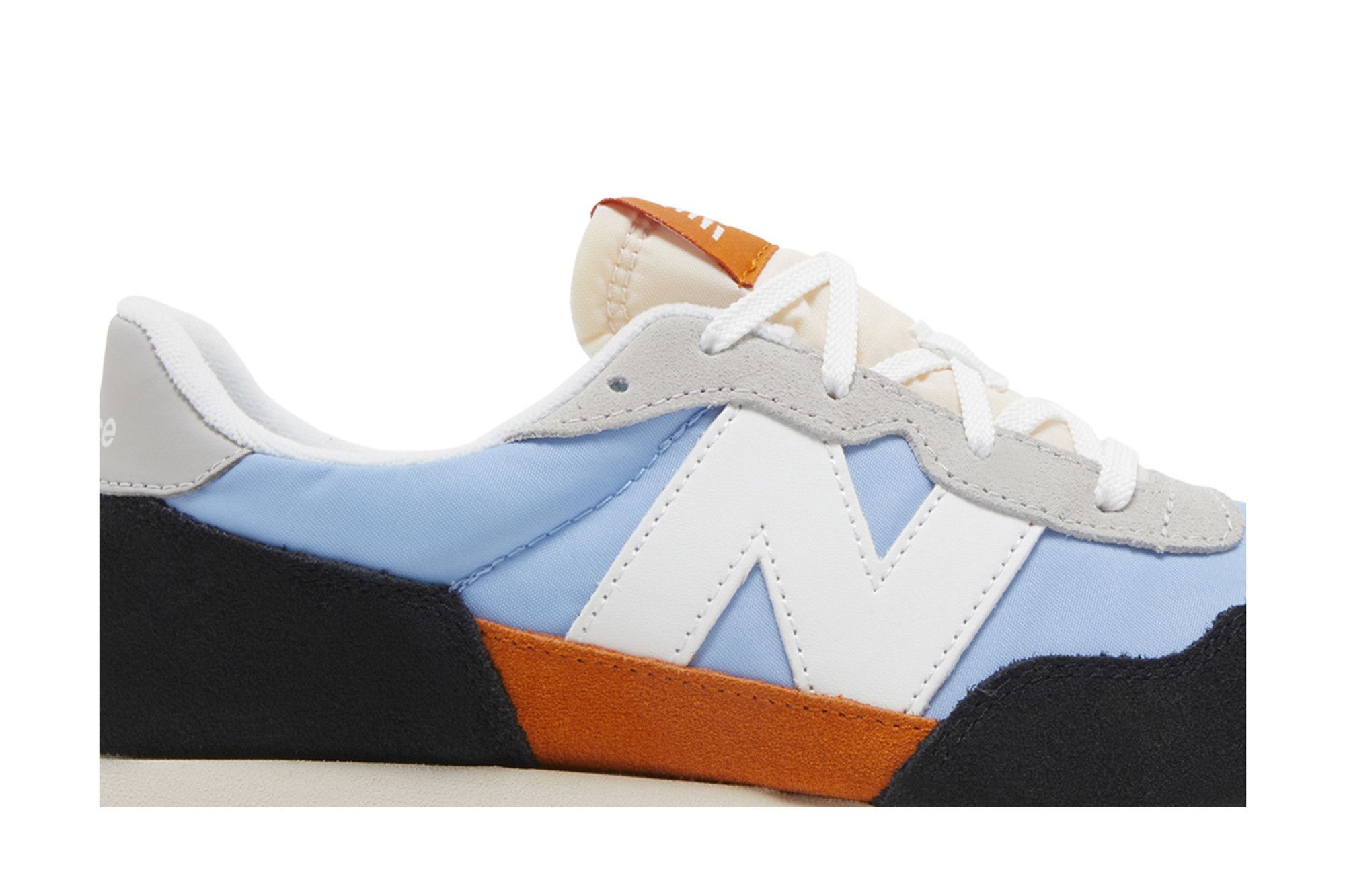 Order (New Kids) New Balance 237 ''Zwart Team Carolina'' GS237EF